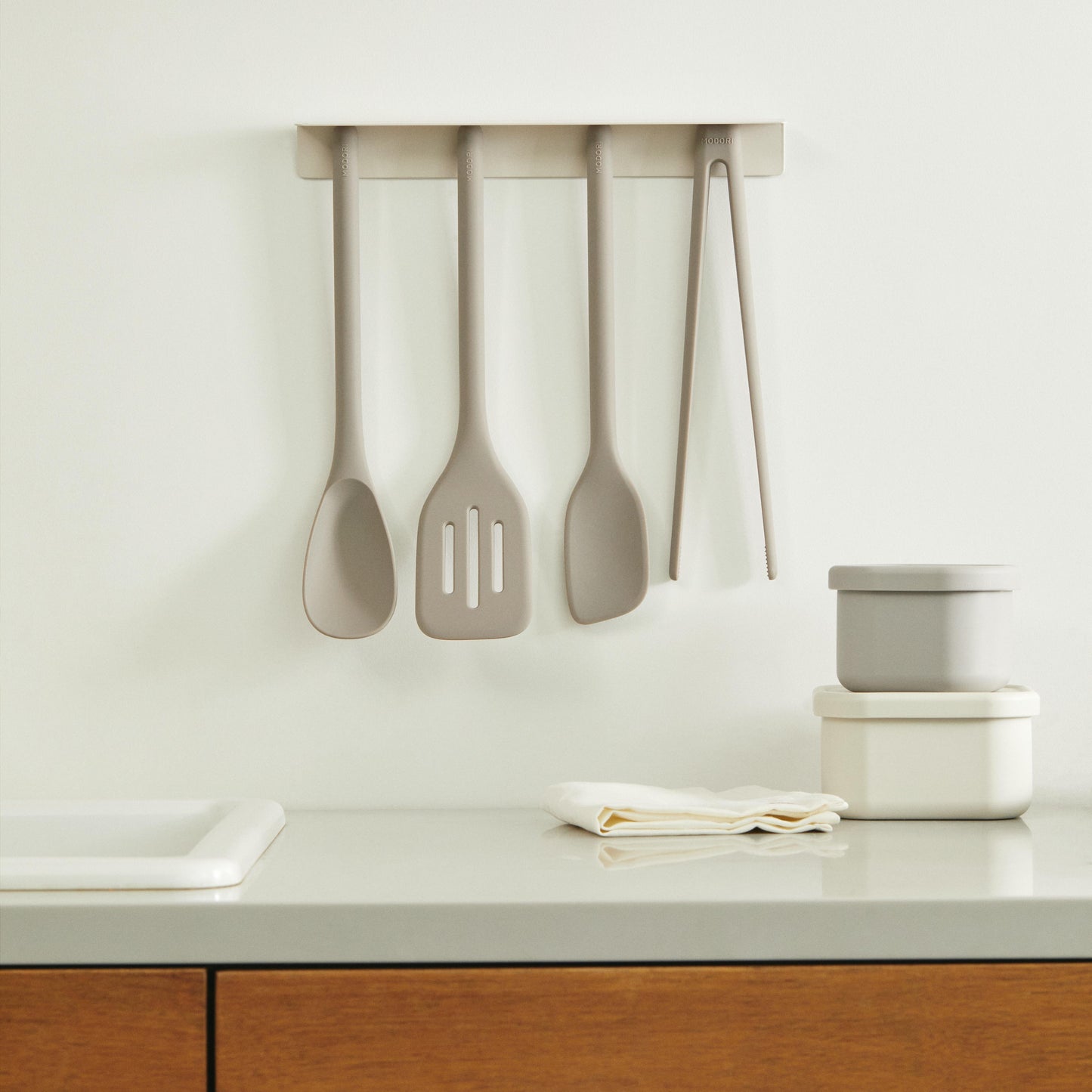 Magnetic Cooking Utensils Set